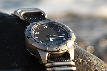 郑州换卡地亚手表电池